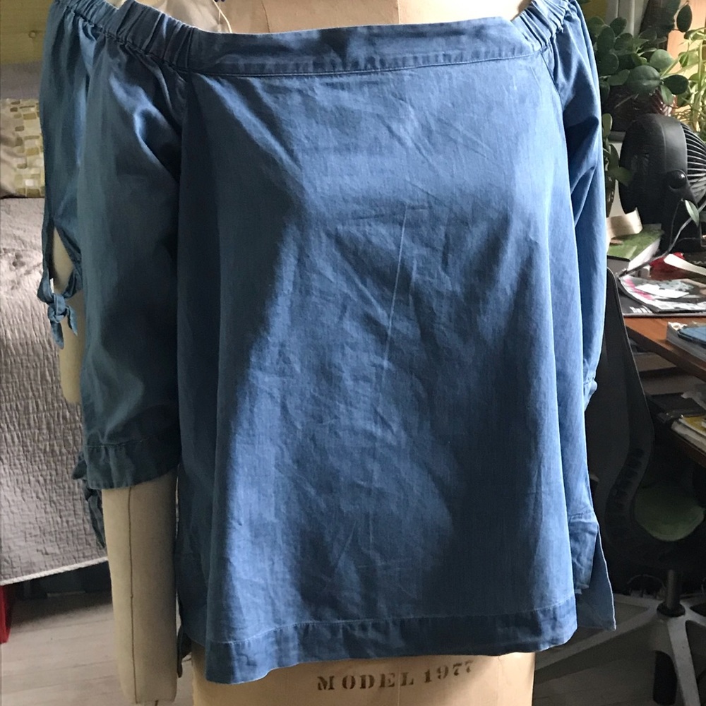 Loft chambray off the shoulder top.